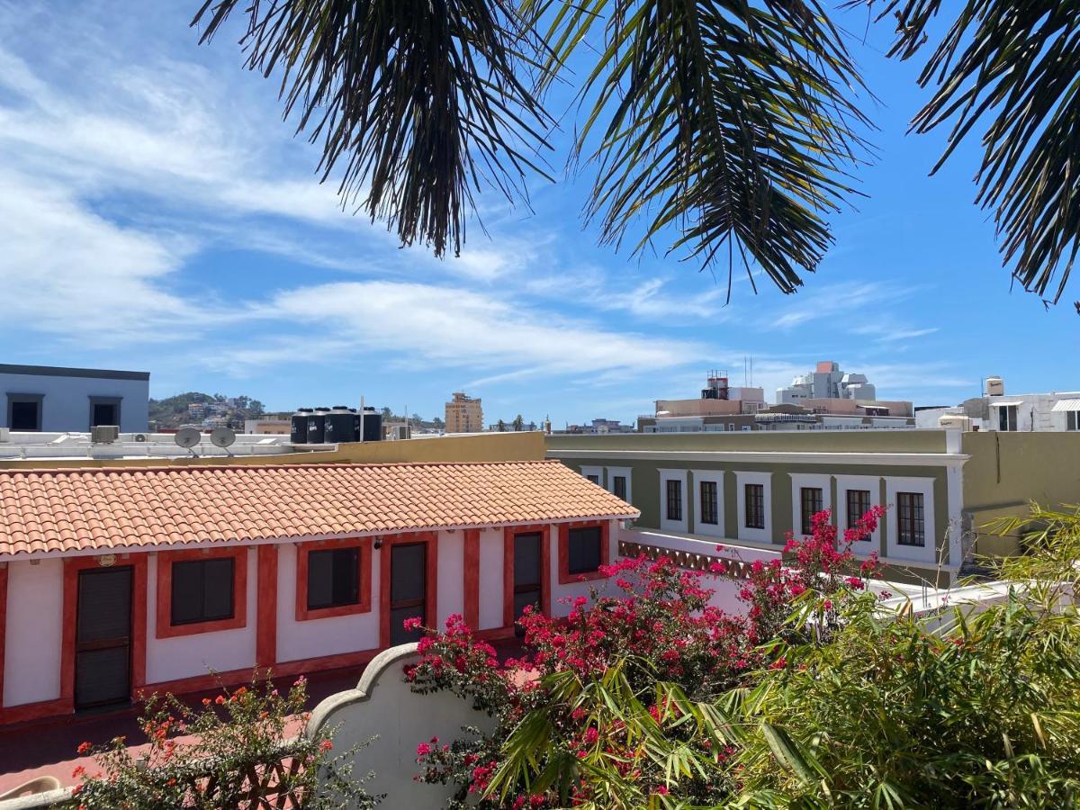 Villa Serena Centro Historico Масатлан Экстерьер фото