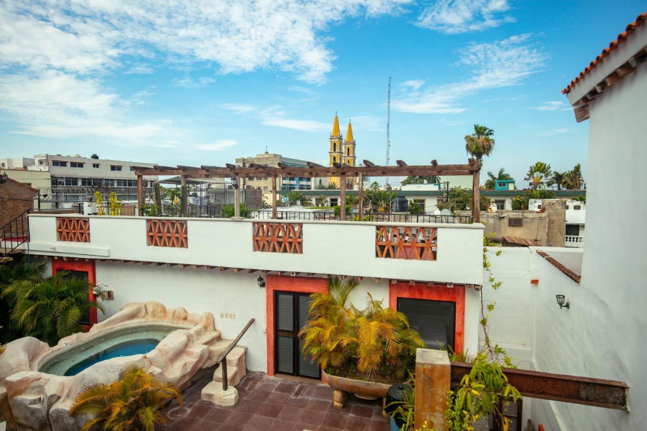 Villa Serena Centro Historico Масатлан Экстерьер фото
